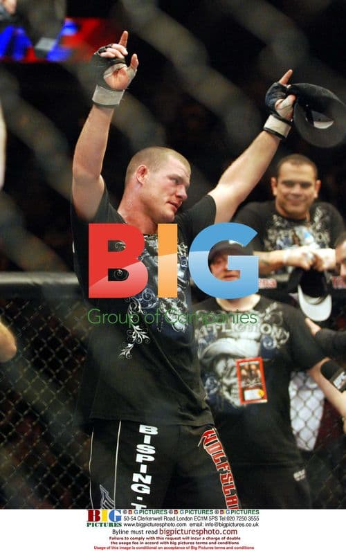 Michael Bisping Wins UFC 75 Split Decision