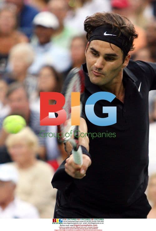 Roger Federer Plays Novak Djokovic at US Open