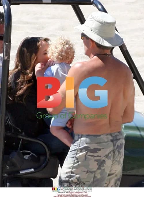 Jennifer Love Hewitt on 'Ghost Whisperer' Set