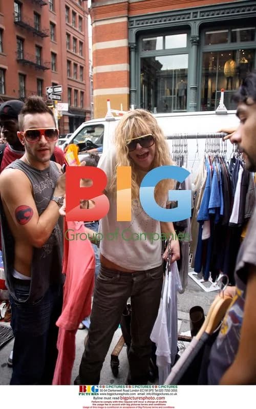 Courtney Love and Boyfriend Shopping