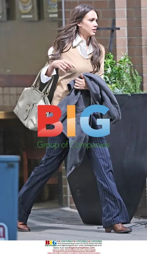 Jessica Alba re-shoots The Eye scene