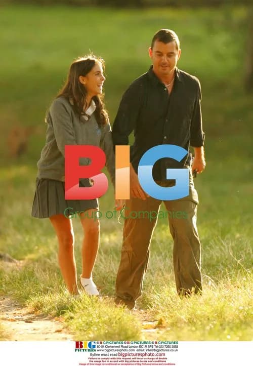 Gavin Rossdale Strolls with Friend in Park