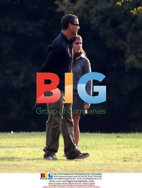 Gavin Rossdale Enjoys Afternoon in Park