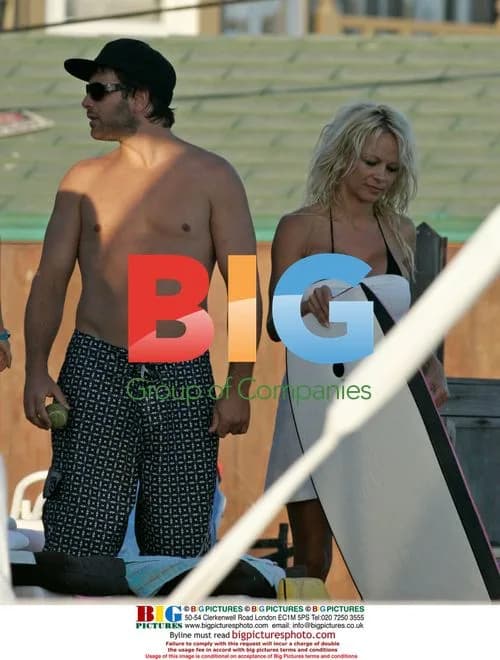 Pamela Anderson and Rick Solomon beach day