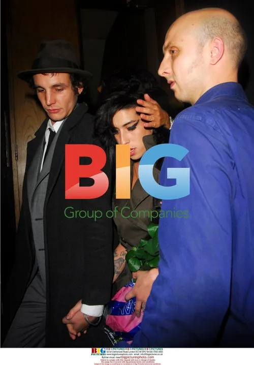 Amy Winehouse leaves birthday celebrations