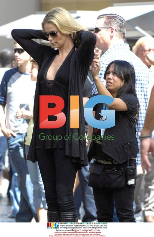 Charlize Theron and Will Smith on set of 'Hancock'