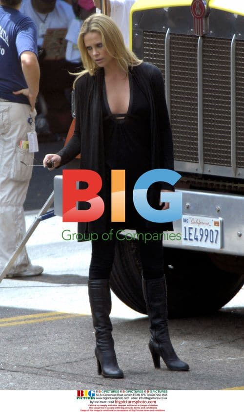 Charlize Theron and Will Smith on Hancock Set