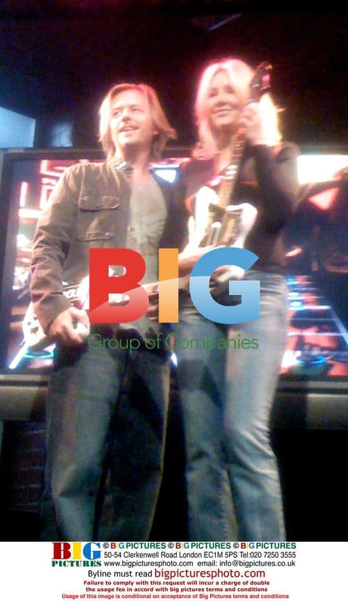 David Spade, Heather Locklear on 'Rules of Engagement' set