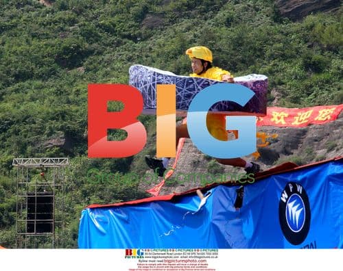 Participant at China Birdman Contest 2007