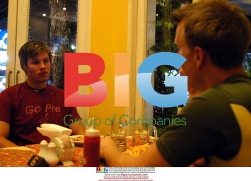 Plane Crash Survivors' First Meal