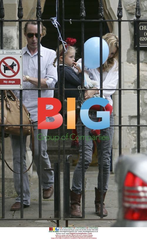 Kate Moss with daughter and friend