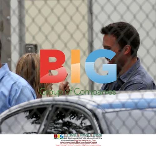 Ben Affleck and Jennifer Aniston Flirting on Film Set