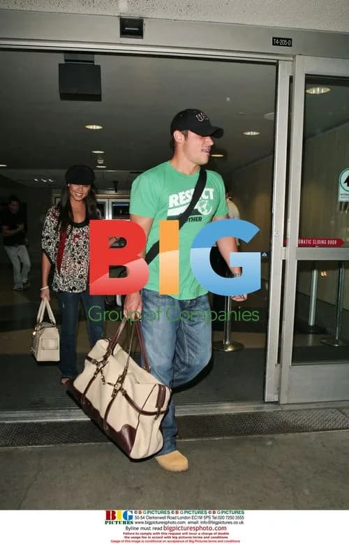 Nick Lachey and Vanessa Minnillo at LAX