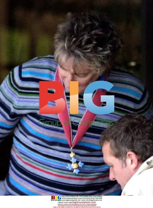 Rod Stewart Shows Off CBE Medal at Family Brunch