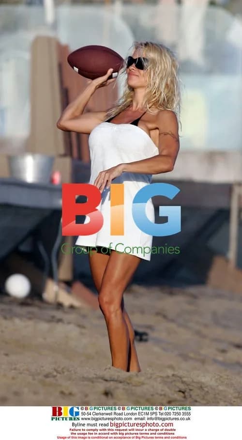 Pam Anderson and Rick Solomon Play on Malibu Beach