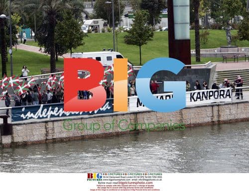 Prince and Princess arrive at Deusto University