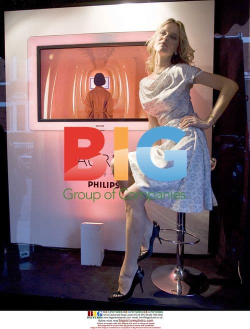 Eva Herzigova Launches New Philips Aurea TV at Harrods