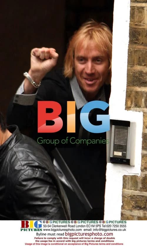 Rhys Ifans and Sienna Miller Shop