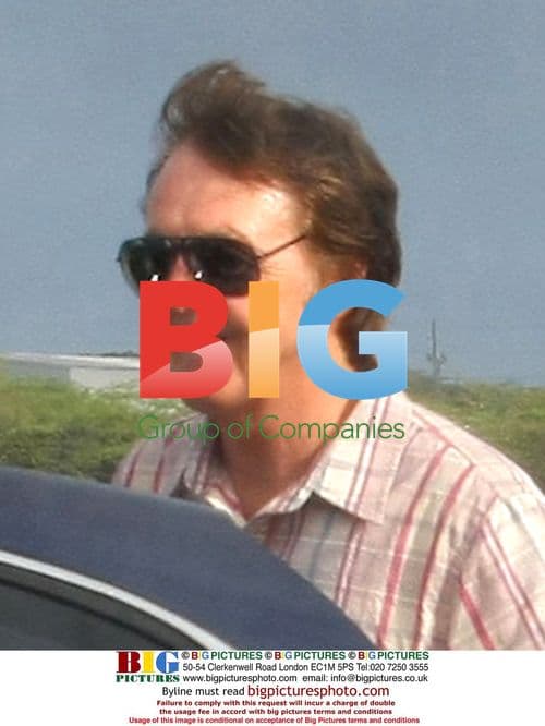 Paul McCartney boards private jet with Nancy Shevell