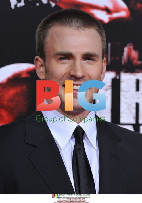 Chris Evans at "Street Kings" Premiere