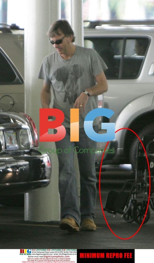 Richard Madeley and Judith Finnigan at Airport