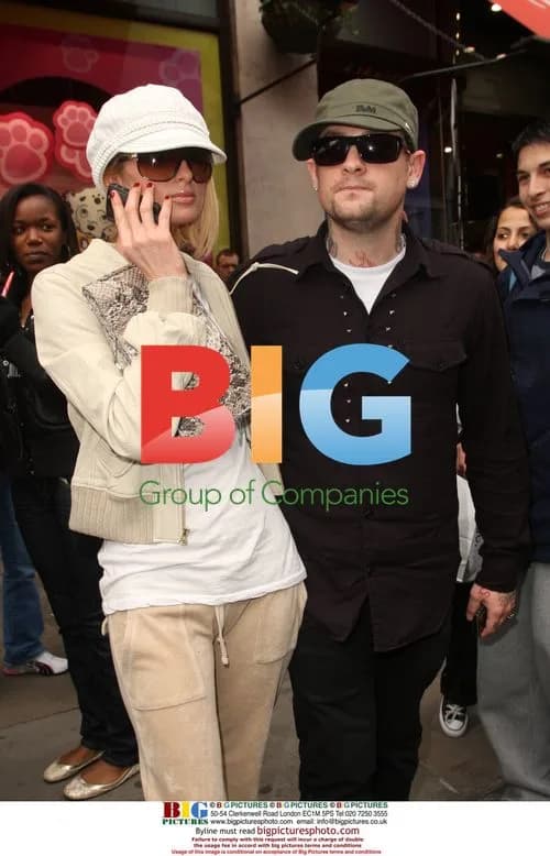 Paris Hilton and Benji Madden Shopping in London