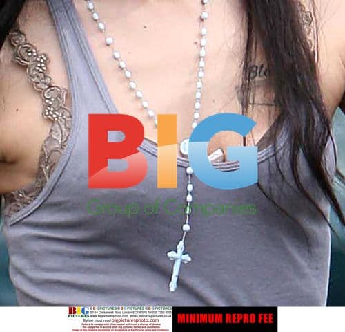 Amy Winehouse Recording Bond Soundtrack