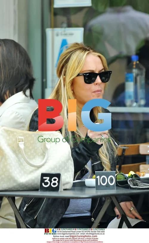 Lindsay Lohan and DJ Samantha Ronson Lunch and Drive