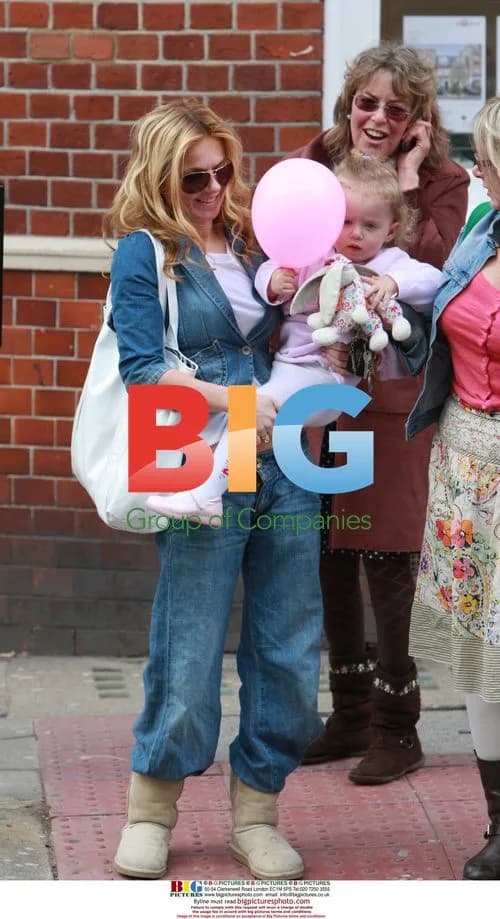 Geri Halliwell Out Shopping with Daughter