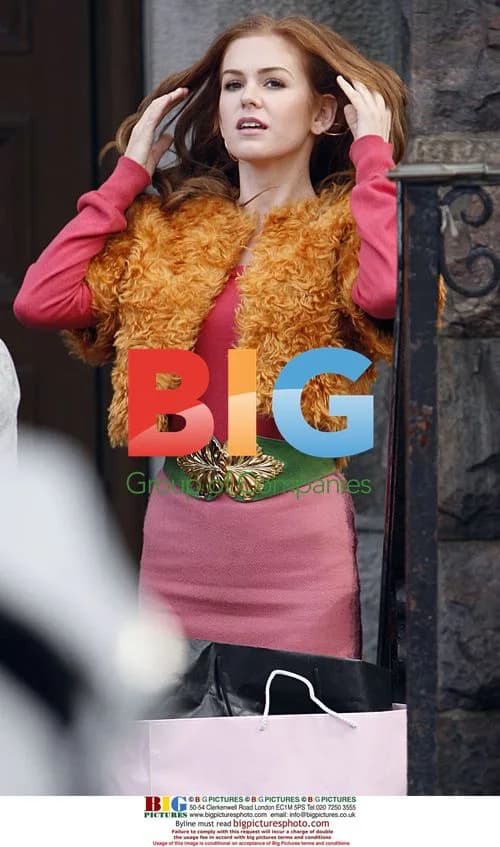 Isla Fisher on 'Confessions of a Shopaholic' set