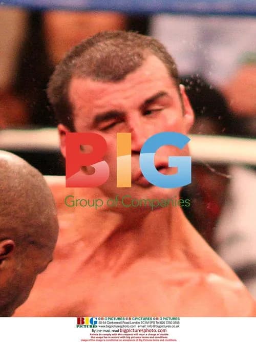 Joe Calzaghe fights Bernard Hopkins