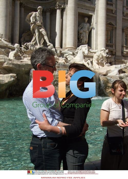 Cheeky Girl Gabriela Irimia to Wed MP Lembit Opik