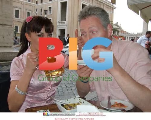 Cheeky Girl Gabriela Irimia to Wed MP Lembit Opik
