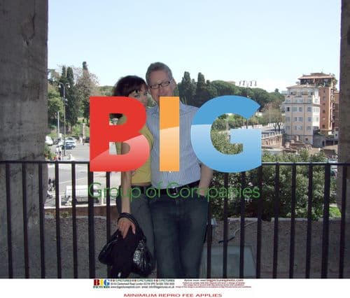 Cheeky Girl Gabriela Irimia to wed MP Lembit Opik