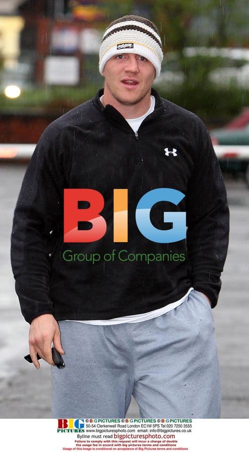 Mike Tindall Visits Newbury Police Station