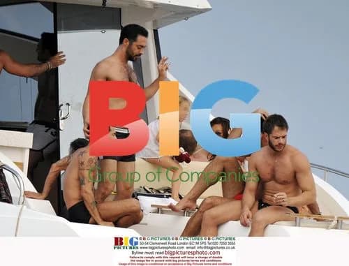 Marc Jacobs Enjoys Company in Ibiza