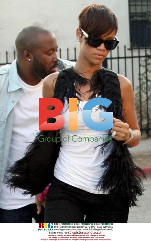 Rihanna Wears Diamond Ring