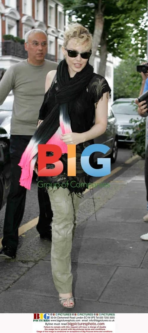 Singer Kylie Minogue Leaving Office