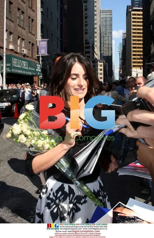 Penelope Cruz Arrives at Late Show