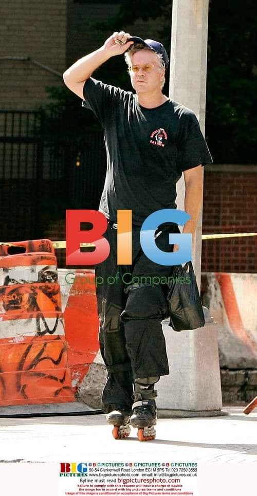 Tim Robbins Plays Roller Hockey