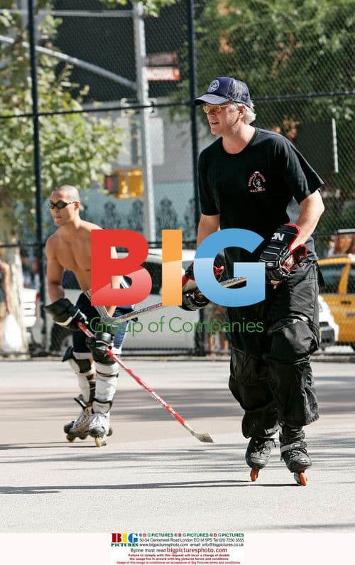 Tim Robbins Plays Roller Hockey