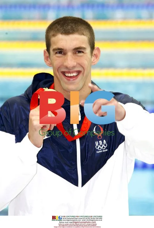 Michael Phelps wins 4x200m relay gold at 2008 Olympics