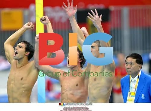 Michael Phelps Wins 4x200m Relay Gold
