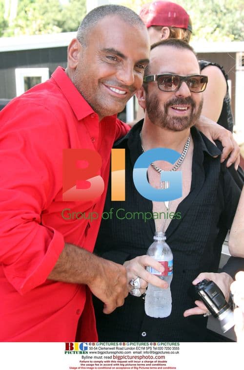 Dave Stewart and Family at Clothing Line Photoshoot