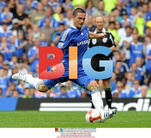 Lampard Scores Penalty for Chelsea