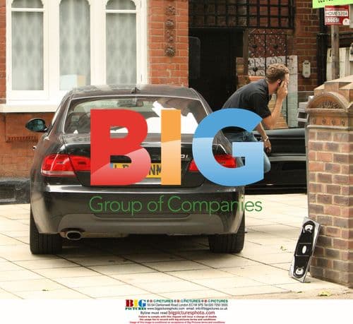 Ed Simmons Visits Lilly Allen's House