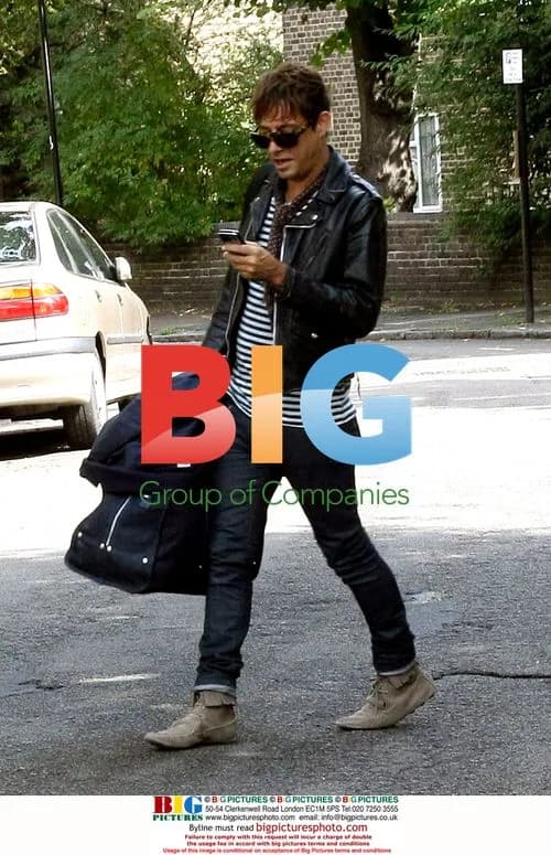 Jamie Hince Leaving Kate Moss's Home