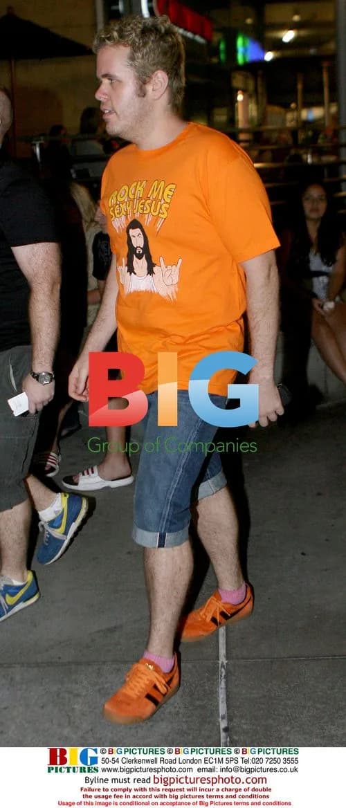 Perez Hilton's fashion statement in Hollywood