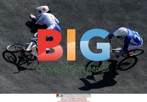 Shanaze Reade crashes in BMX final