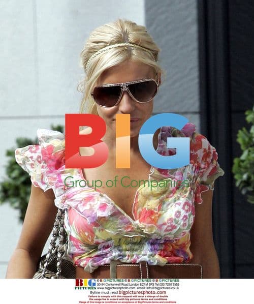 Robbie Keane's partner Claudine seen shopping